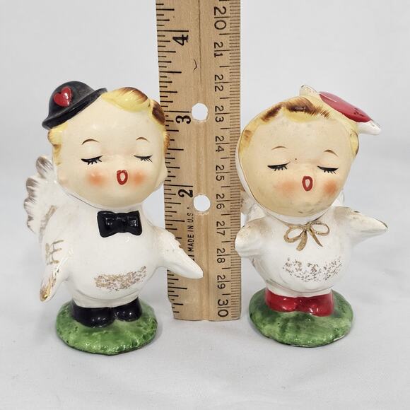 Napco Salt Pepper Shakers Anthropomorphic Valentine Boy Girl Love Birds 2647 VTG - Picture 11 of 15